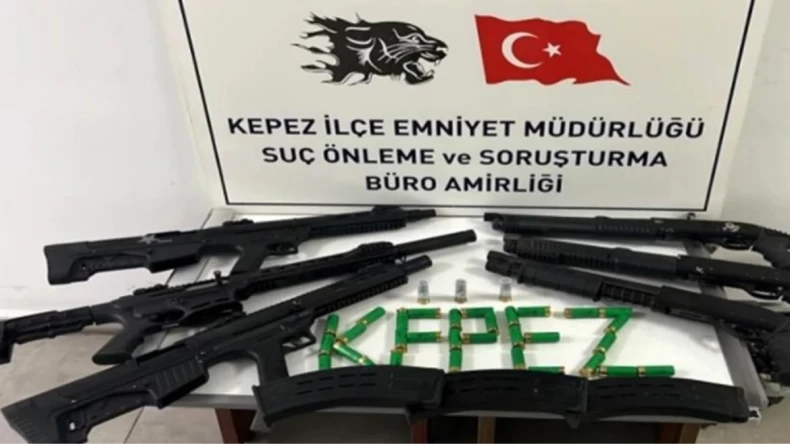 Antalya’da yapılan operasyonda 18 kişi yakalandı, 6 adet pompalı tüfek ele geçirildi