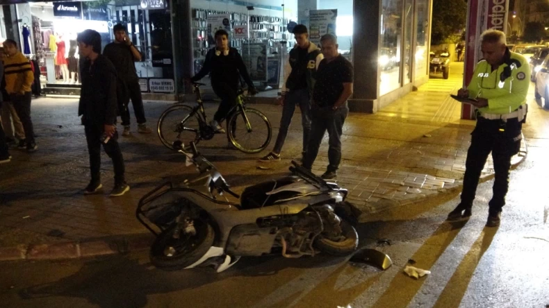 Manavgat’ta Zincirleme Kaza: Motosiklet Sürücüsü Yaralandı