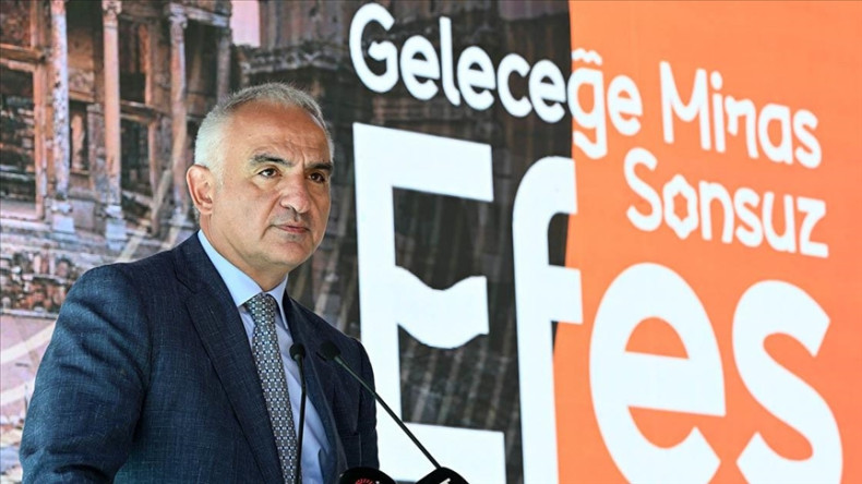 Kültür ve Turizm Bakanı Mehmet Nuri Ersoy, Türk kazı koordinatörleri atıyoruz