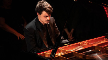 23. Uluslararası Antalya Piyano Festivali’nde Aurelien Froissart büyük ilgi gördü