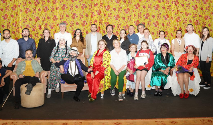 Antalya Rotary Kulübü “Düdüklüde Kıymalı Bamya” Tiyatro Oyunu
