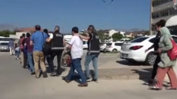 Antalya’da FETÖ operasyonu: 6’sı kamu görevlisi 22 şüpheli yakalandı