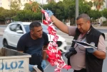 Antalya’da çöpe Türk bayrağı atıldı