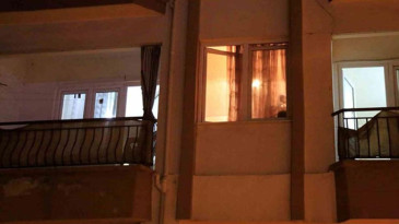 Antalya’da kötü koku apartmanı sardı! Yürek yakan gerçek ortaya çıktı