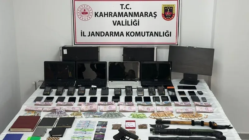 Tefecilik operasyonunda 17 şüpheli tutuklandı