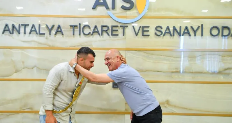 Ali Bahar’dan ‘El ense’