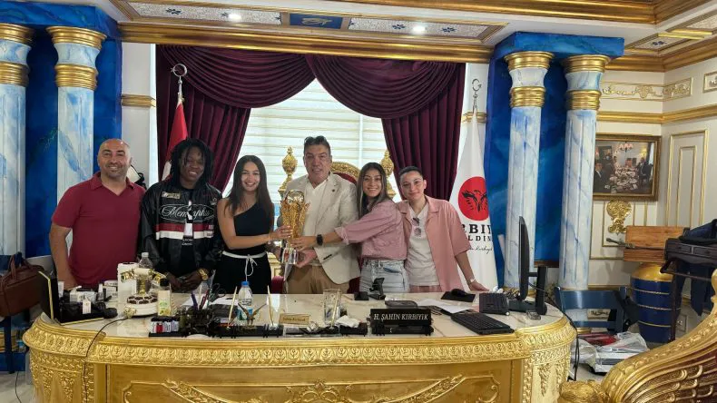 Kadın Futboluna Kırbıyık Damgası