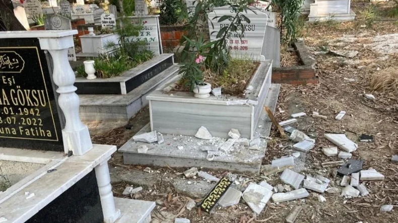 Serik’te mezarlık ayıbı