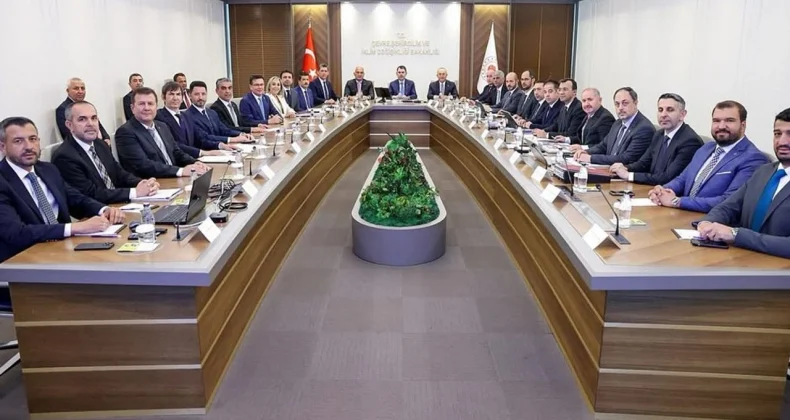 Antalya’da ortak masa kuruldu