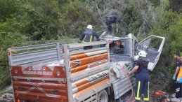 Kumluca’da kamyonet devrildi: 2 ölü